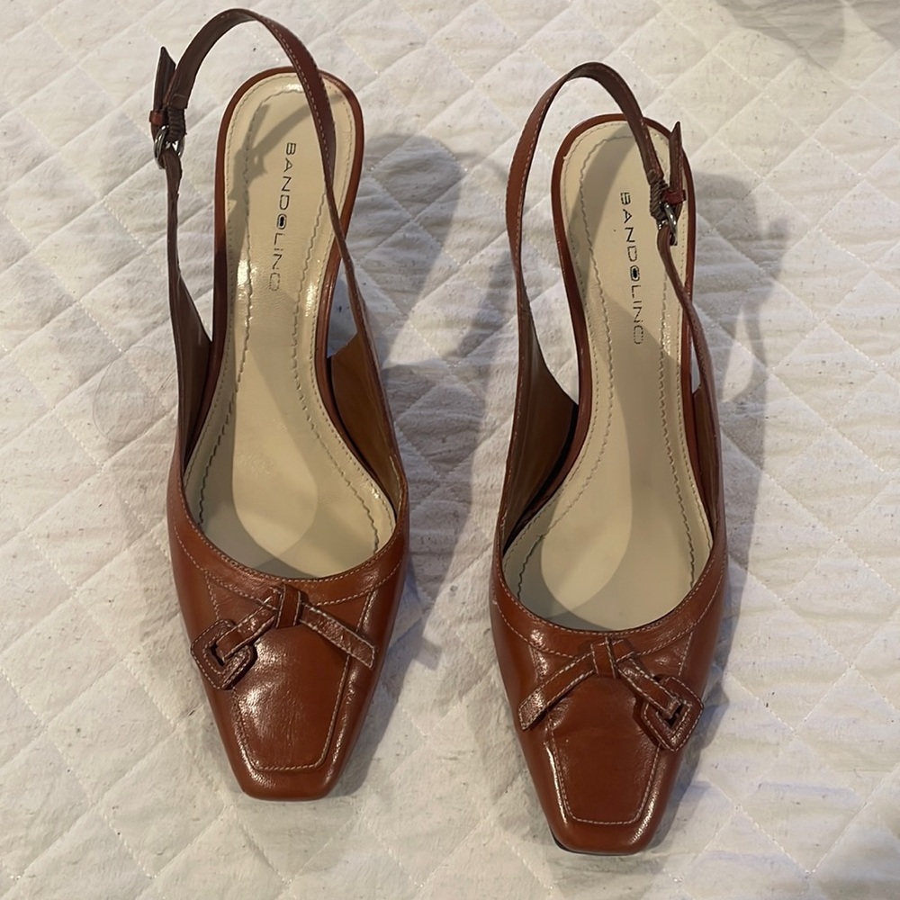 Brown sling back Bandolina pumps